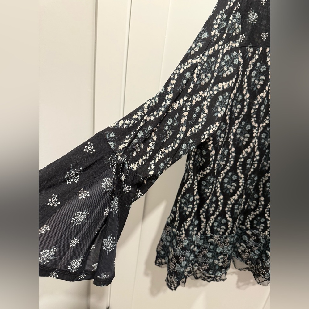Style & Co blouse - Picture 2 of 7